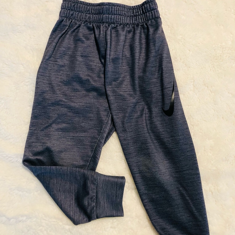 Gray Nike joggers size 3T